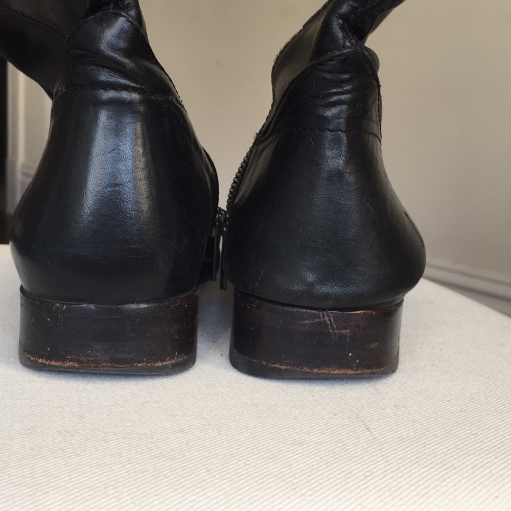 Frye Anna Shortie - Picture 3 of 6
